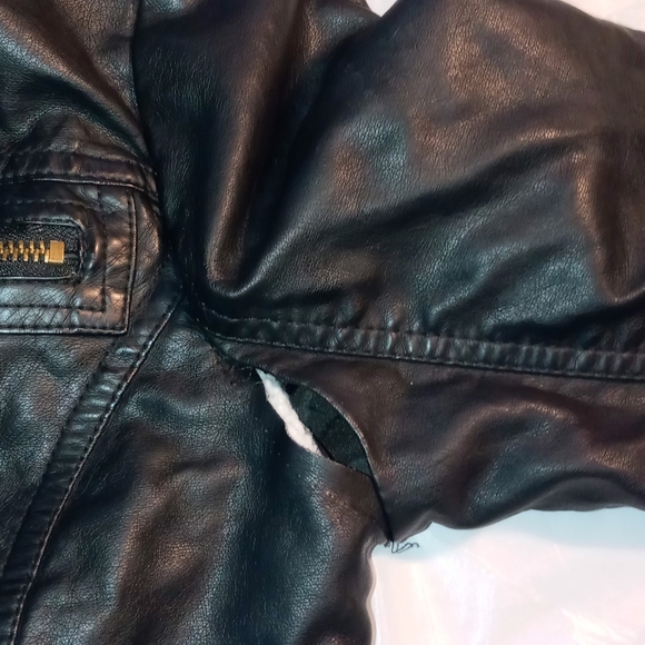 Kid Amor jacket size (S) used but like New - Picture 4 of 15